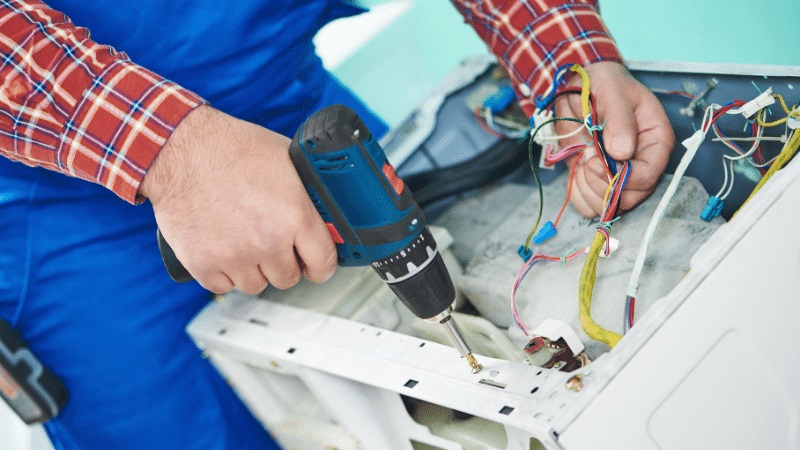 Yenimahalle Daylux Daylux çamaşır makinesi kart tamiri – Su almama arızası orijinal parça ile giderildi. - Teknik servis örneği